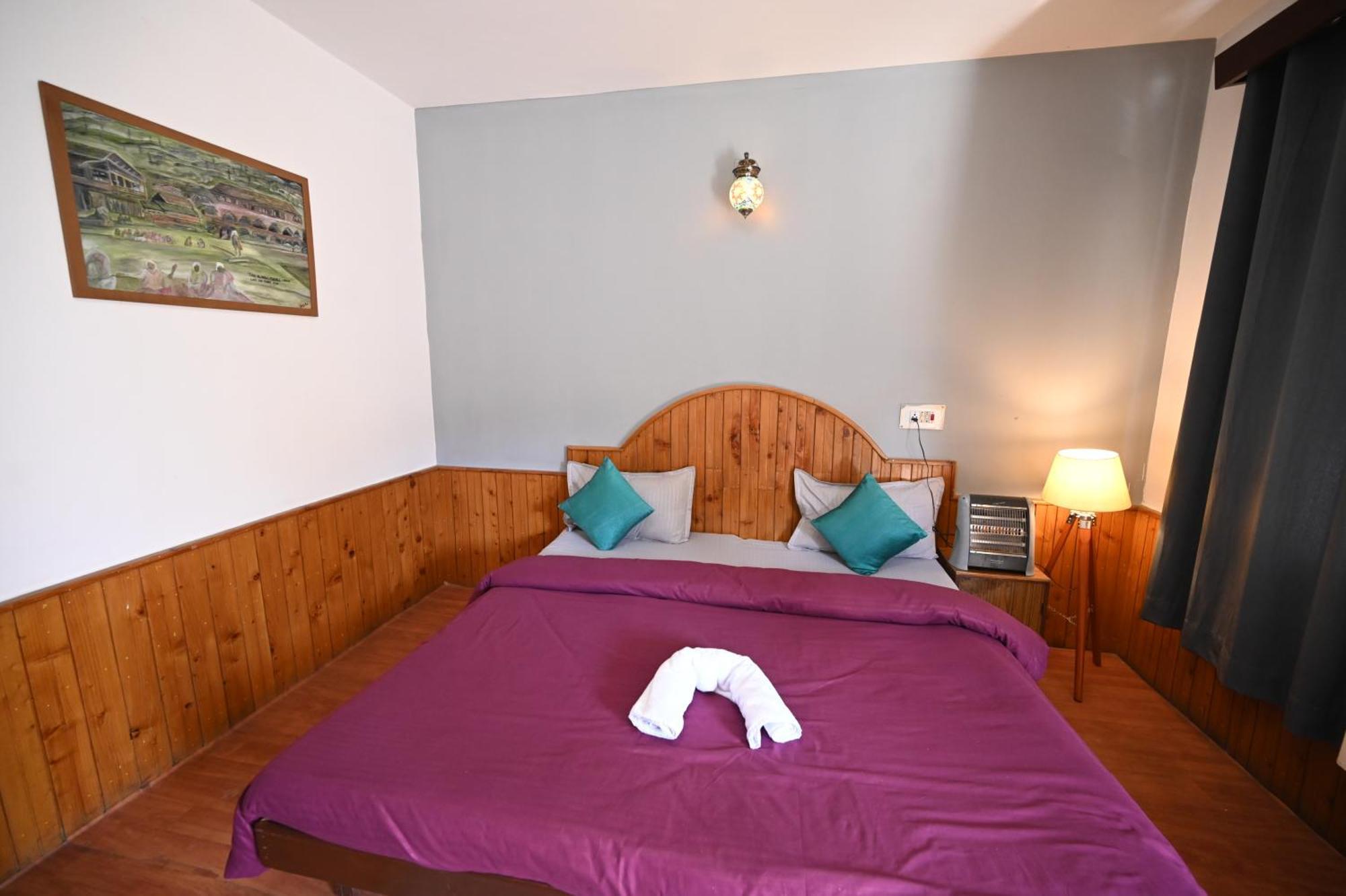 Beholden Stay And Cafe - Manali, Rooms & Dorms Exterior photo
