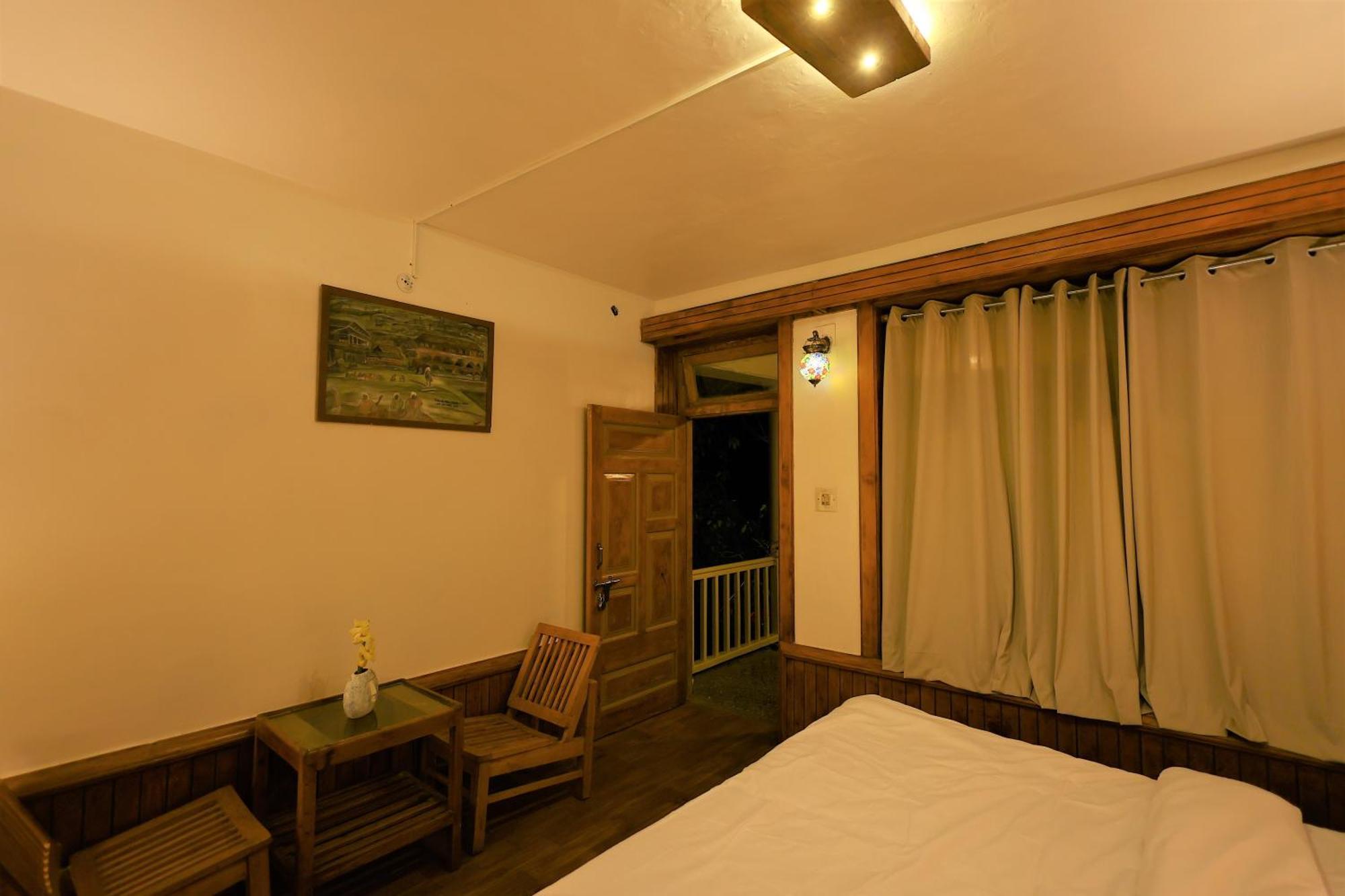 Beholden Stay And Cafe - Manali, Rooms & Dorms Exterior photo