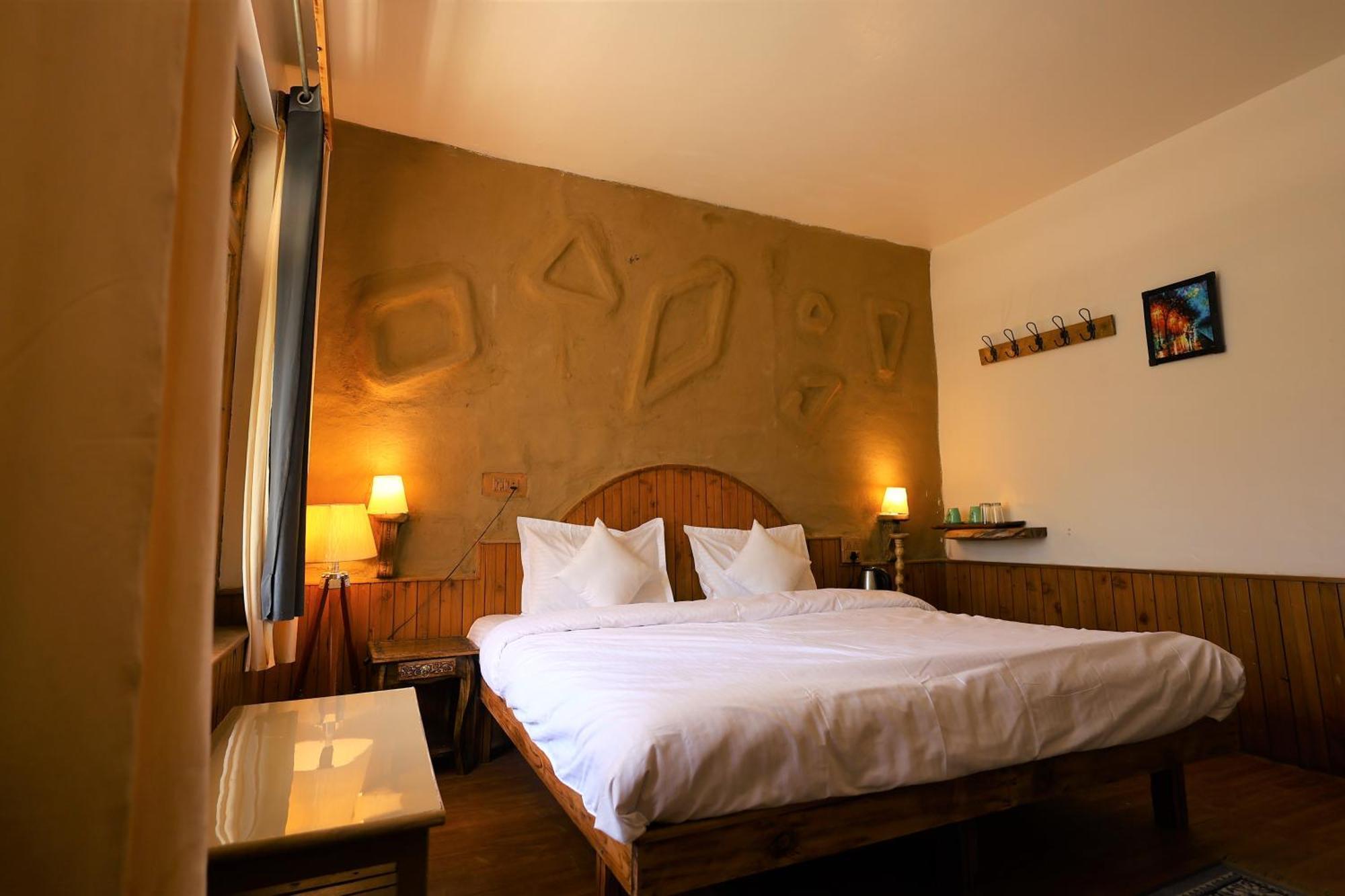 Beholden Stay And Cafe - A Luxury Boutique Hotel In Manali Manali (Himachal Pradesh) Exterior photo